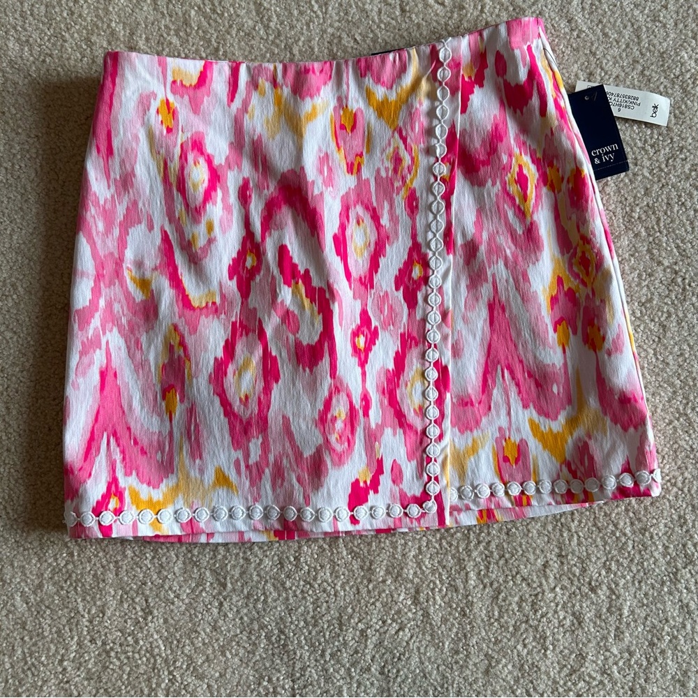 NWT Crown & Ivy Skort Size 6